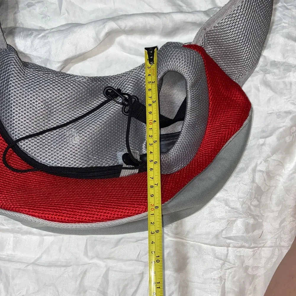 Nwot Pet Sling Carrier Small Dogs/Cats Adjustable Strap Mesh Hand Free